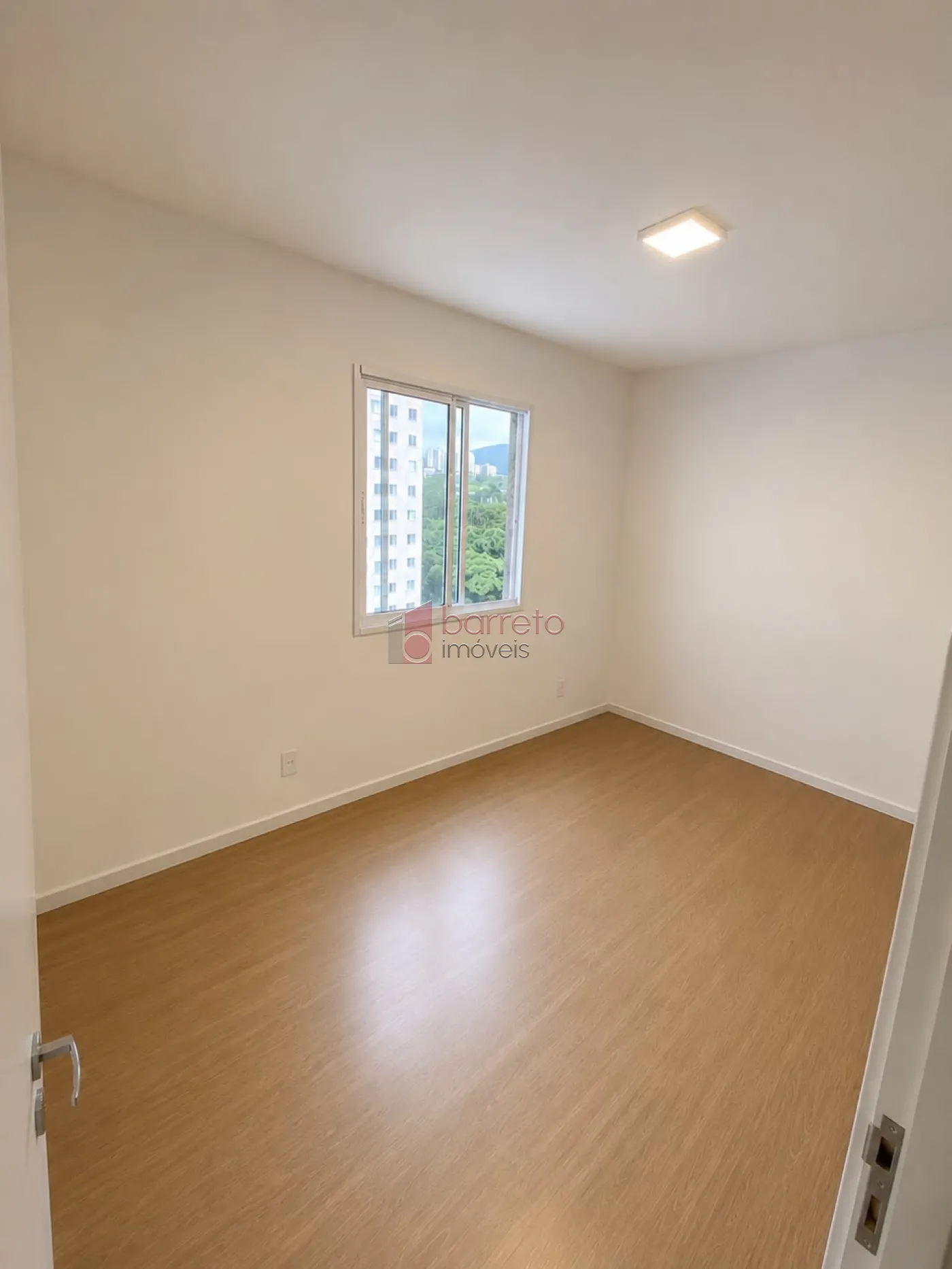 APARTAMENTO À VENDA NO CONDOMÍNIO DIFFERENZIATO EM JUNDIAÍ/SP