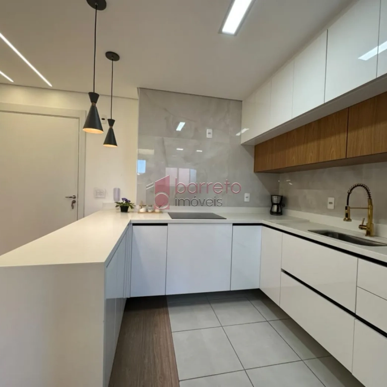 APARTAMENTO À VENDA NO CONDOMÍNIO DIFFERENZIATO EM JUNDIAÍ/SP