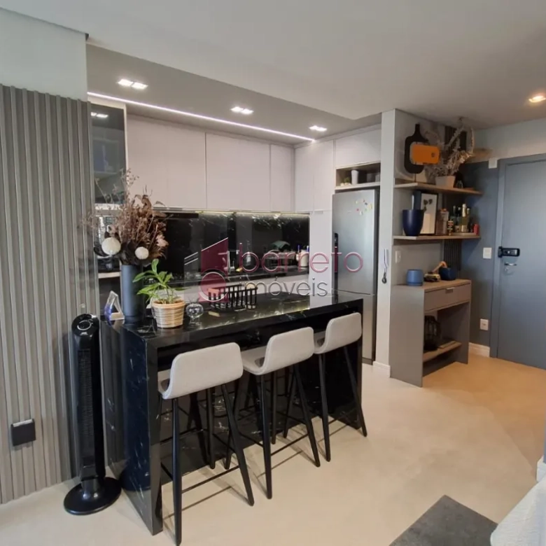 APARTAMENTO MOBILIADO À VENDA NO CONDOMÍNIO ALTOS DA SAMUEL – JUNDIAÍ/SP