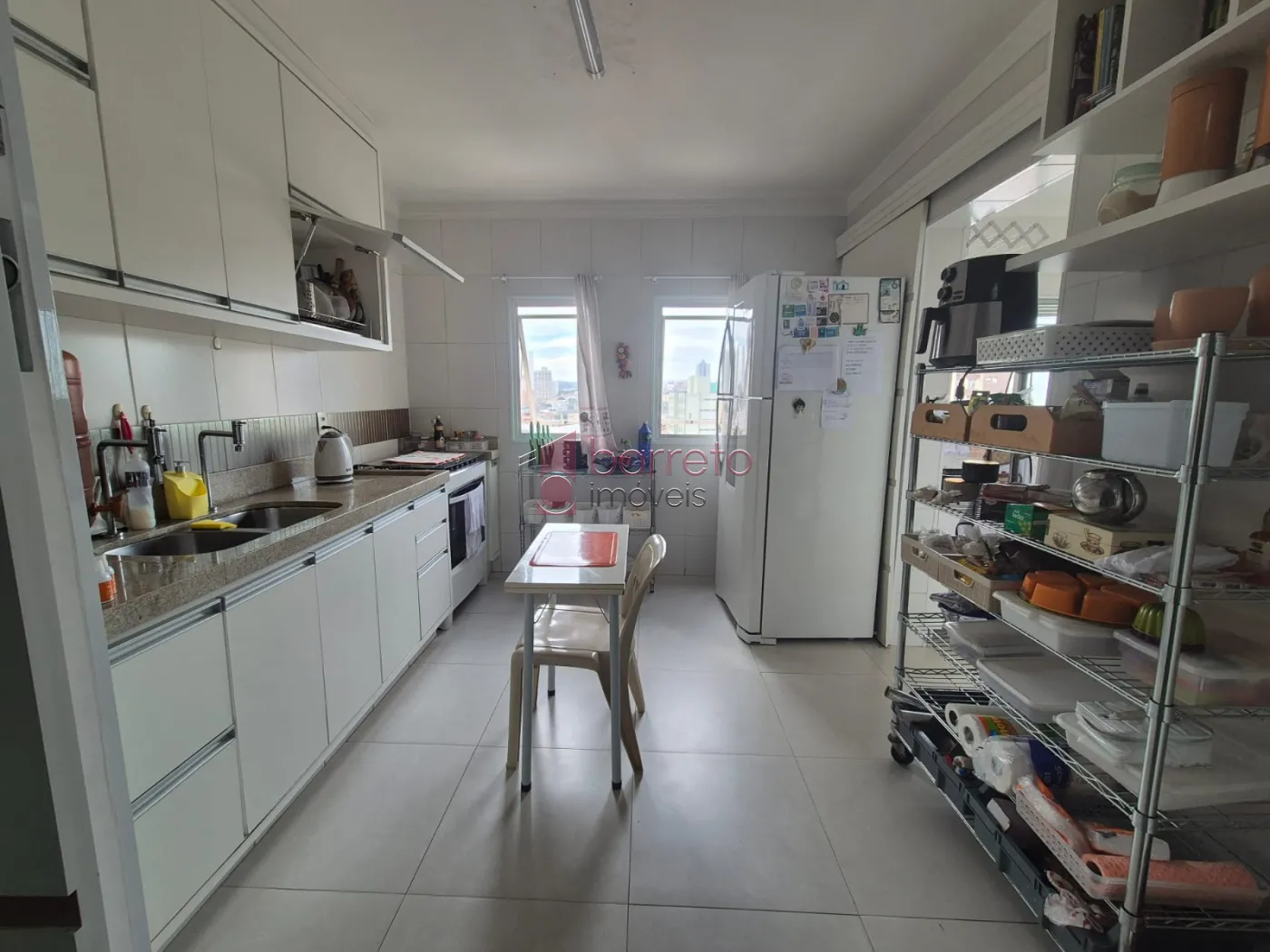 APARTAMENTO À VENDA NO EDIFÍCIO IPÊ – RUA PIRAPORA – JUNDIAÍ/SP
