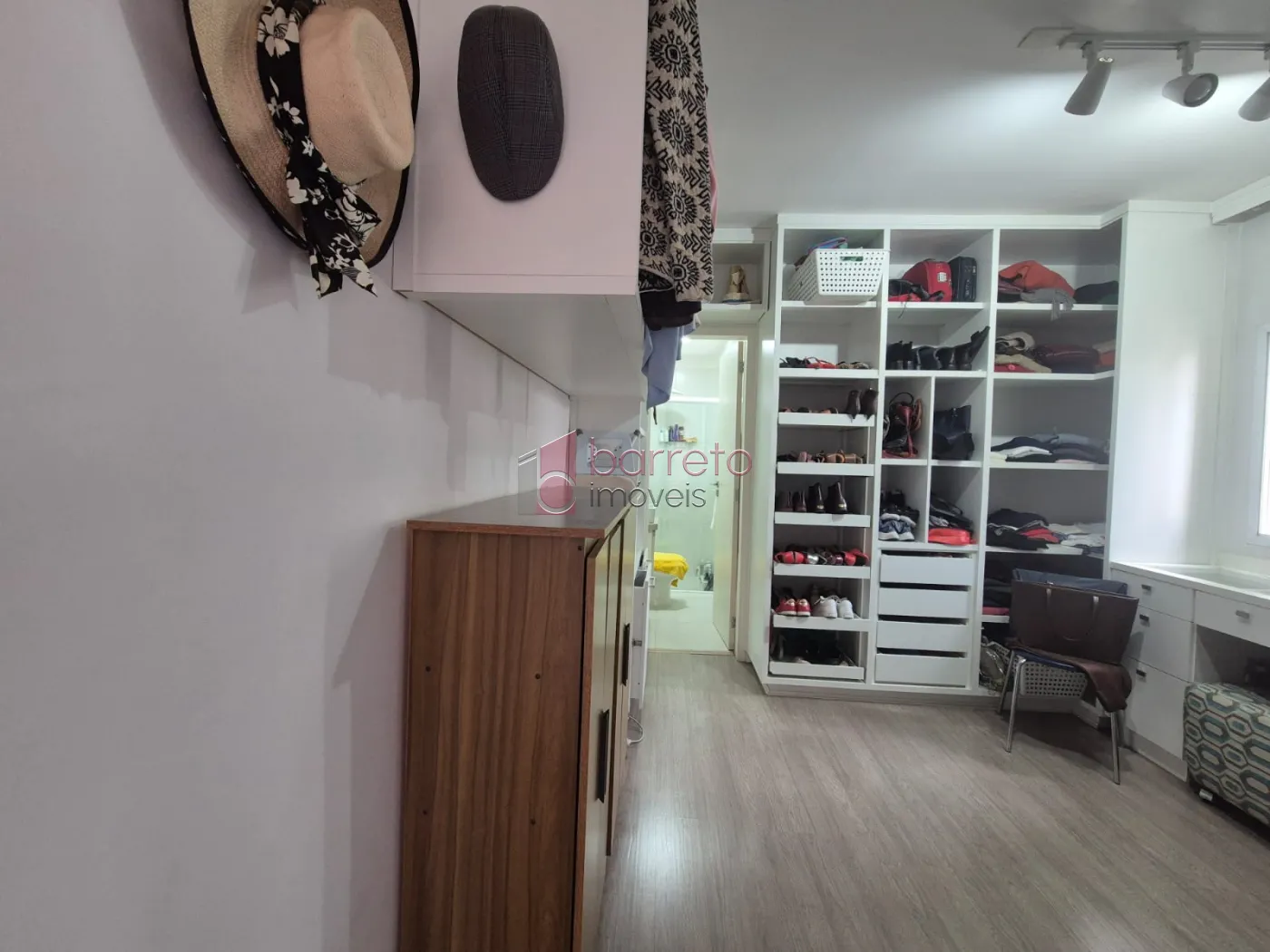APARTAMENTO À VENDA NO EDIFÍCIO IPÊ – RUA PIRAPORA – JUNDIAÍ/SP
