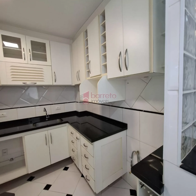 APARTAMENTO PARA LOCAÇÃO NO CONDOMÍNIO CHÁCARA DAS FLORES II – JUNDIAÍ/SP