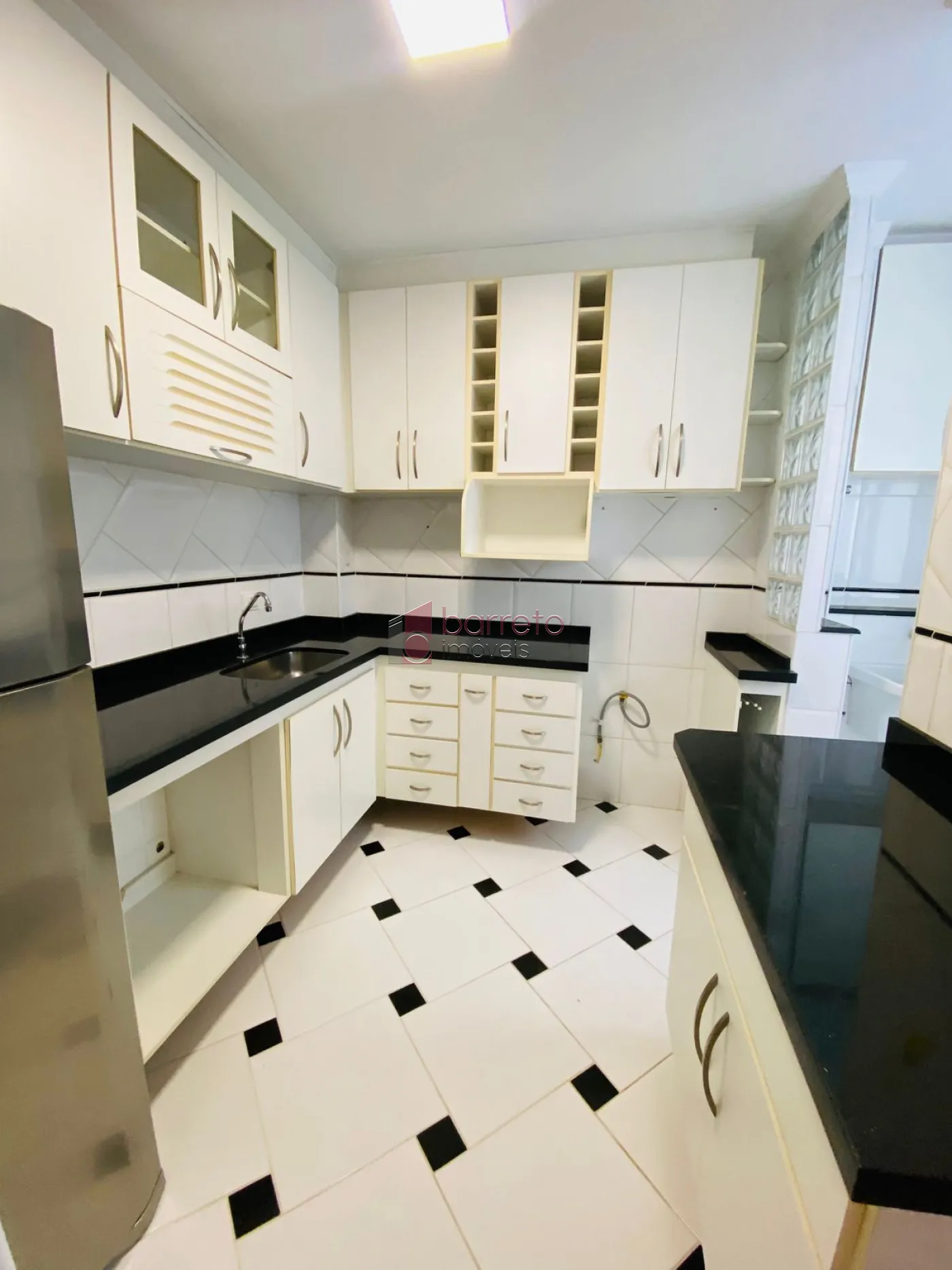 APARTAMENTO PARA LOCAÇÃO NO CONDOMÍNIO CHÁCARA DAS FLORES II – JUNDIAÍ/SP
