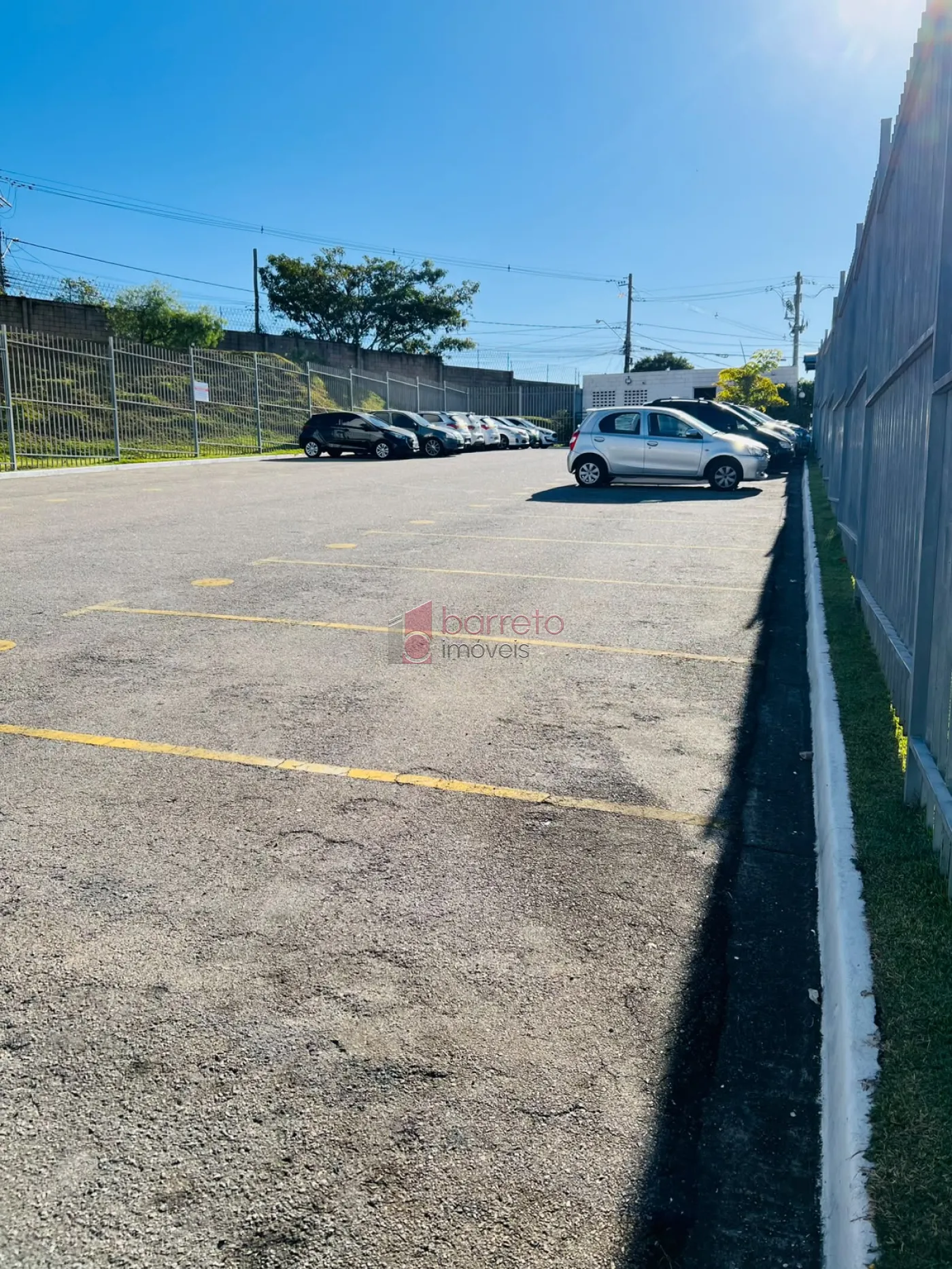 APARTAMENTO À VENDA NO CONDOMÍNIO JARDIM CONQUISTA EM JUNDIAÍ/SP