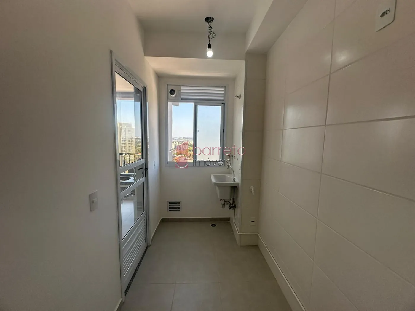 APARTAMENTO COM 02 DORMITÓRIOS À VENDA NO CONDOMÍNIO LA SIERRA JUNDIAÍ – MEDEIROS – JUNDIAÍ/SP