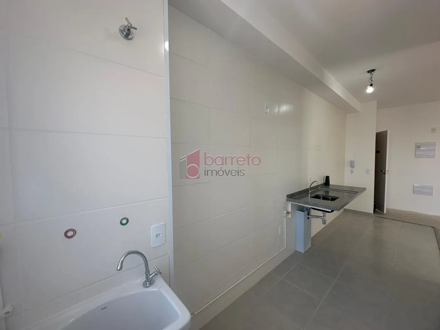 APARTAMENTO COM 02 DORMITÓRIOS À VENDA NO CONDOMÍNIO LA SIERRA JUNDIAÍ – MEDEIROS – JUNDIAÍ/SP