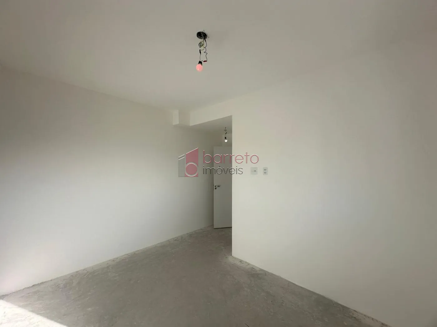 APARTAMENTO COM 02 DORMITÓRIOS À VENDA NO CONDOMÍNIO LA SIERRA JUNDIAÍ – MEDEIROS – JUNDIAÍ/SP