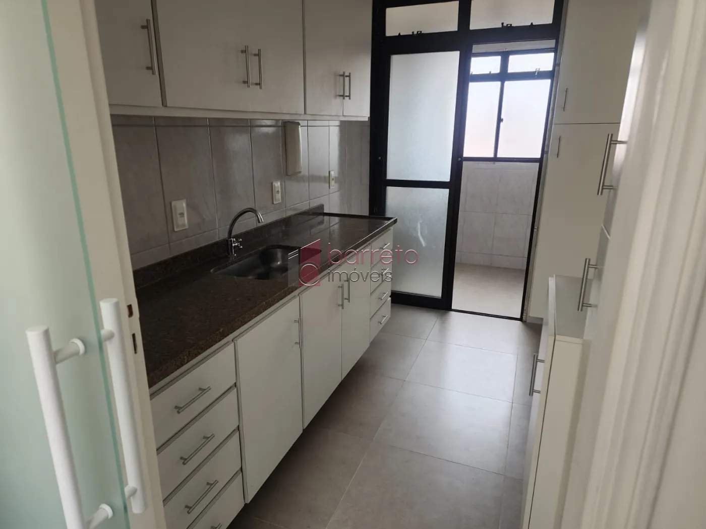 APARTAMENTO COM 03 QUARTOS À VENDA NO CONDOMÍNIO RESIDENCIAL PARQUE DA REPRESA EM JUNDIAÍ/SP