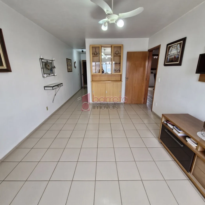 APARTAMENTO SEMI MOBILIADO NO EDIFÍCIO LIBERDADE – JUNDIAI/SP