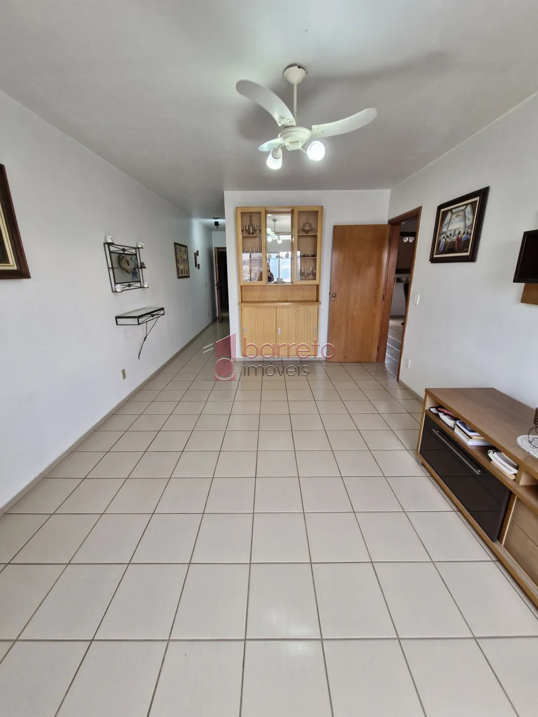 APARTAMENTO SEMI MOBILIADO NO EDIFÍCIO LIBERDADE – JUNDIAI/SP
