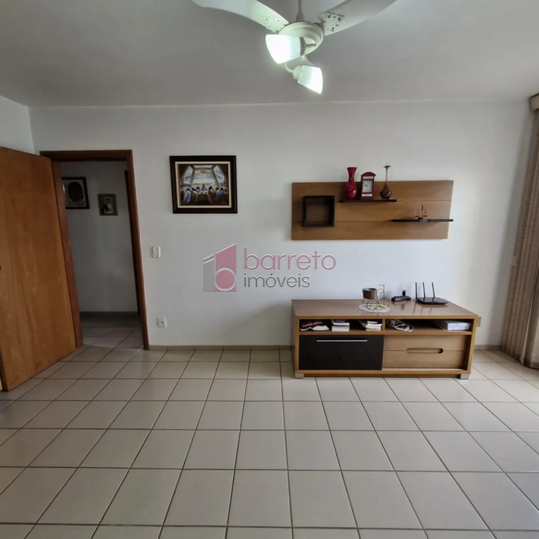 APARTAMENTO SEMI MOBILIADO NO EDIFÍCIO LIBERDADE – JUNDIAI/SP