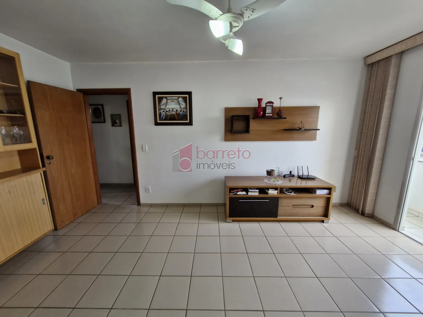 APARTAMENTO SEMI MOBILIADO NO EDIFÍCIO LIBERDADE – JUNDIAI/SP