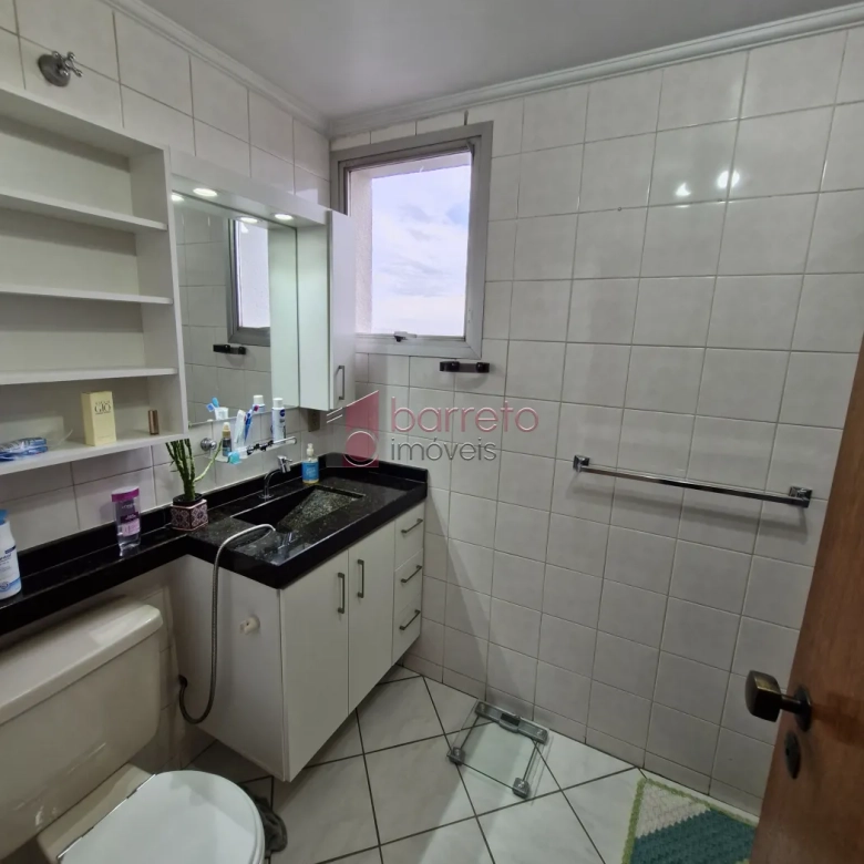 APARTAMENTO SEMI MOBILIADO NO EDIFÍCIO LIBERDADE – JUNDIAI/SP