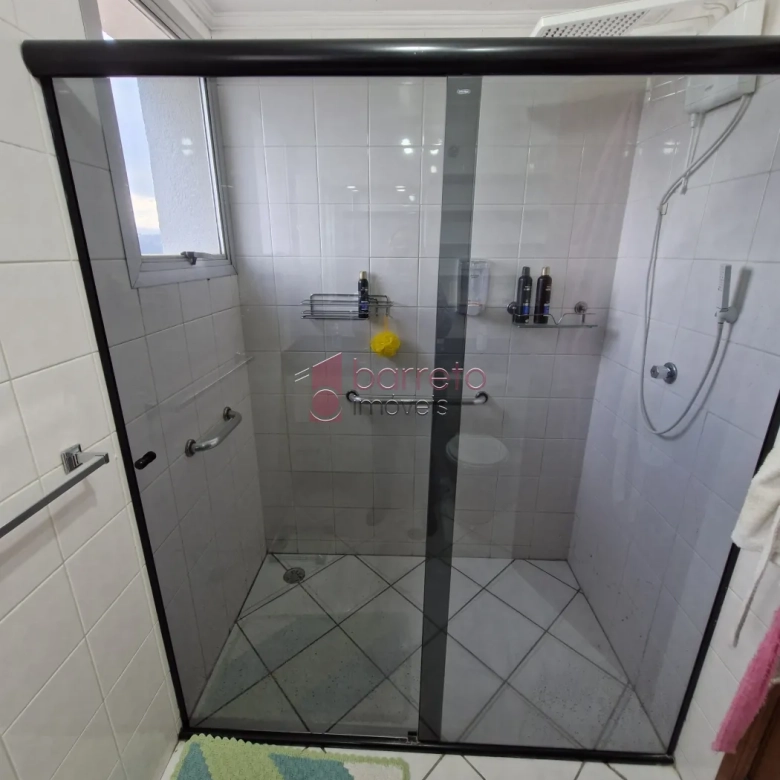 APARTAMENTO SEMI MOBILIADO NO EDIFÍCIO LIBERDADE – JUNDIAI/SP