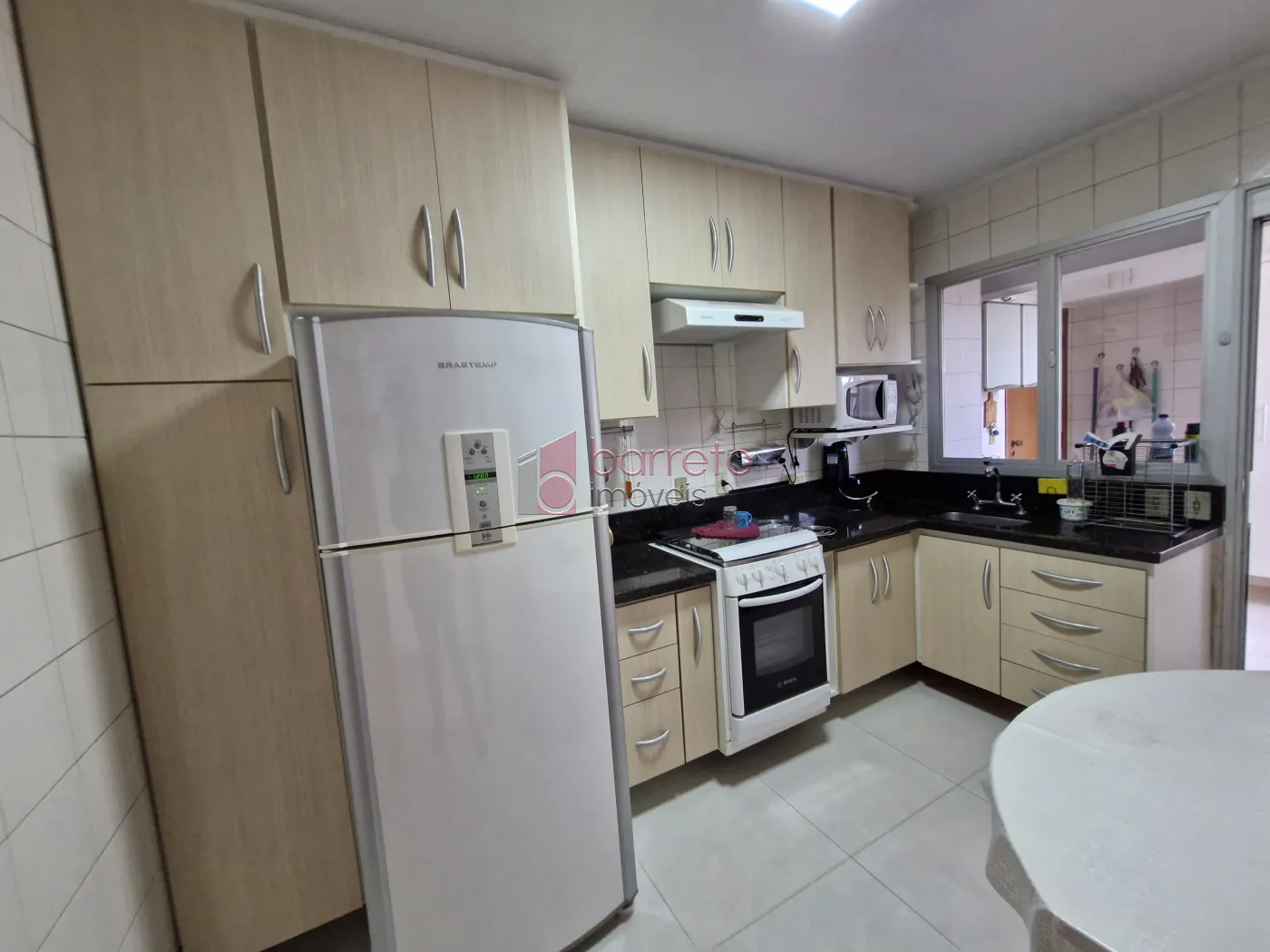 APARTAMENTO SEMI MOBILIADO NO EDIFÍCIO LIBERDADE – JUNDIAI/SP
