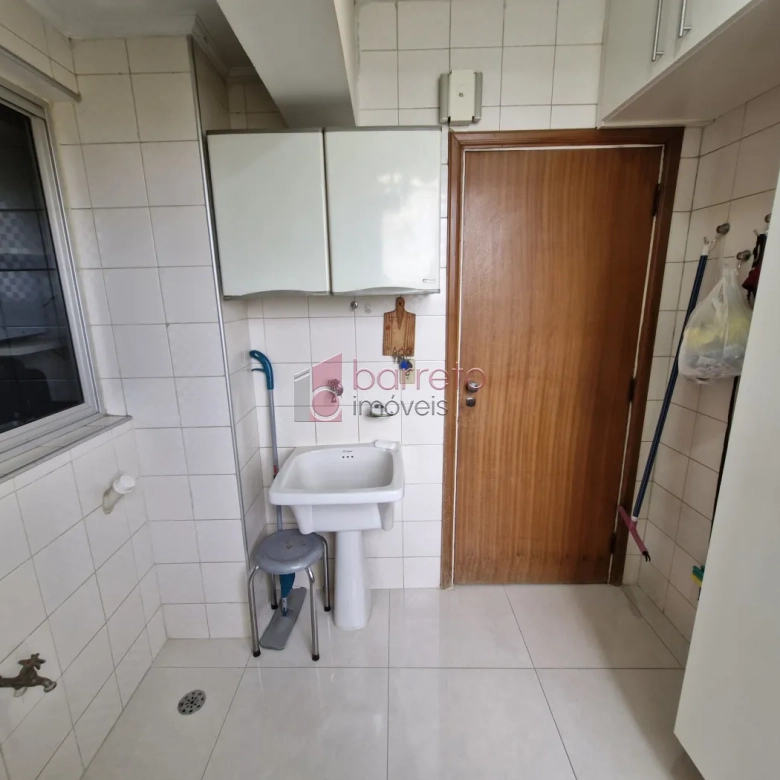 APARTAMENTO SEMI MOBILIADO NO EDIFÍCIO LIBERDADE – JUNDIAI/SP