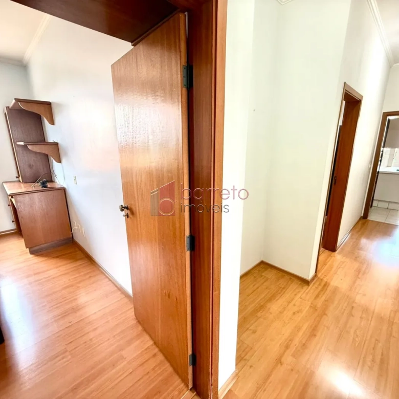 APARTAMENTO COM 3 SUÍTES À VENDA NO EDIFÍCIO IBIZA – CENTRO – JUNDIAÍ/SP