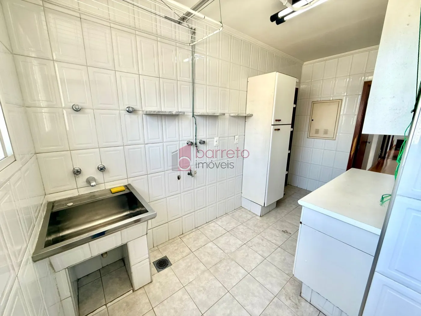APARTAMENTO COM 3 SUÍTES À VENDA NO EDIFÍCIO IBIZA – CENTRO – JUNDIAÍ/SP