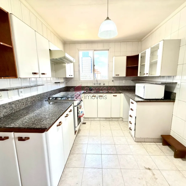 APARTAMENTO COM 3 SUÍTES À VENDA NO EDIFÍCIO IBIZA – CENTRO – JUNDIAÍ/SP