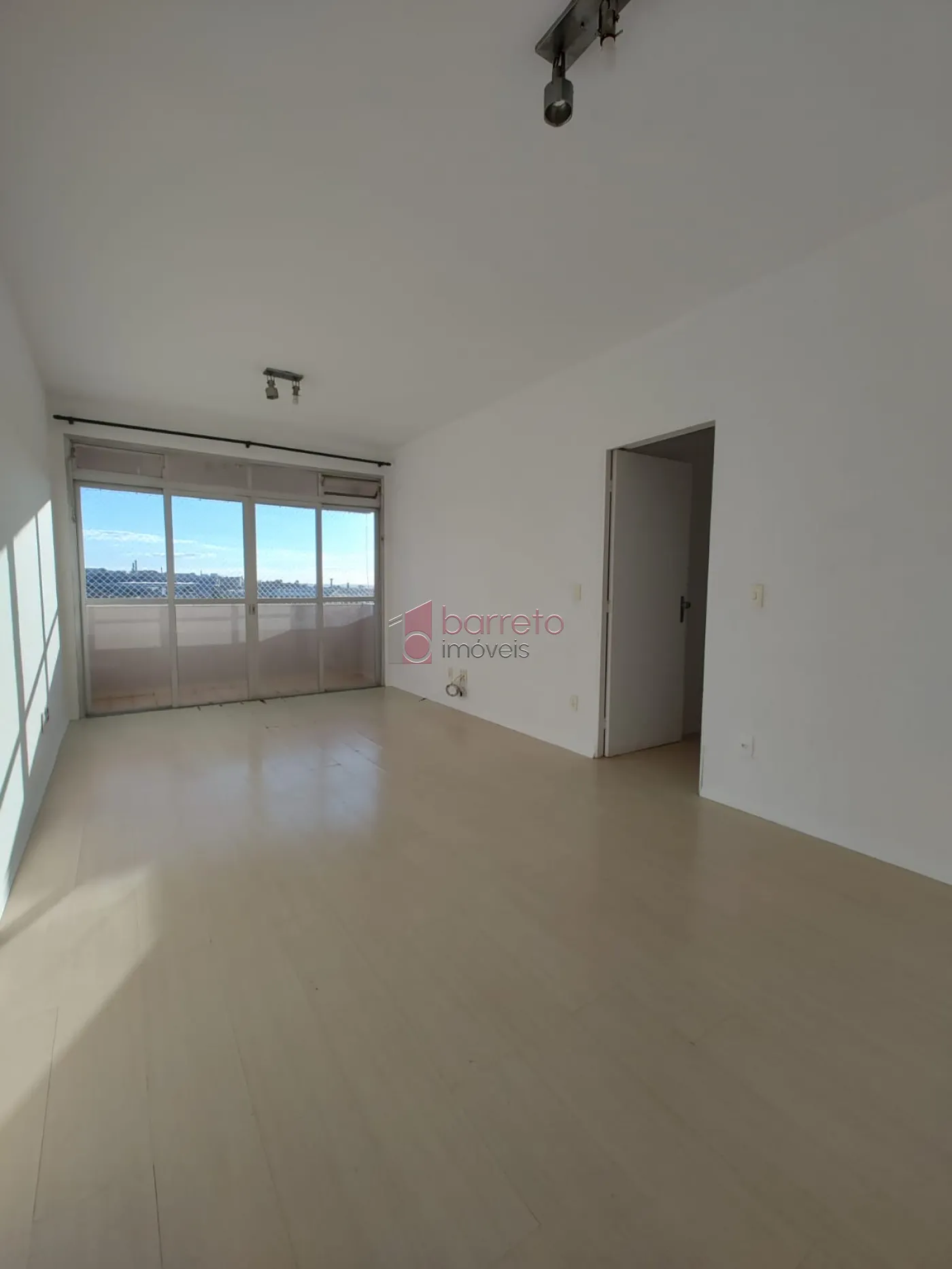 APARTAMENTO À VENDA NO CONDOMÍNIO FLORENÇA – VILA DAS HORTÊNCIAS – JUNDIAÍ/SP