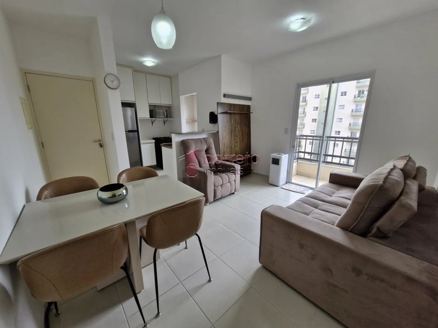 APARTAMENTO MOBILIADO PARA LOCAÇÃO NO CONDOMÍNIO VIVARTE MEDEIROS – JUNDIAÍ/SP