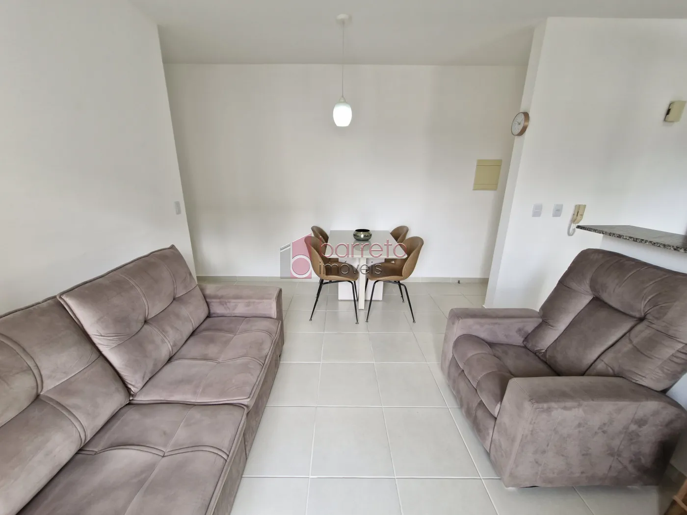 APARTAMENTO MOBILIADO PARA LOCAÇÃO NO CONDOMÍNIO VIVARTE MEDEIROS – JUNDIAÍ/SP
