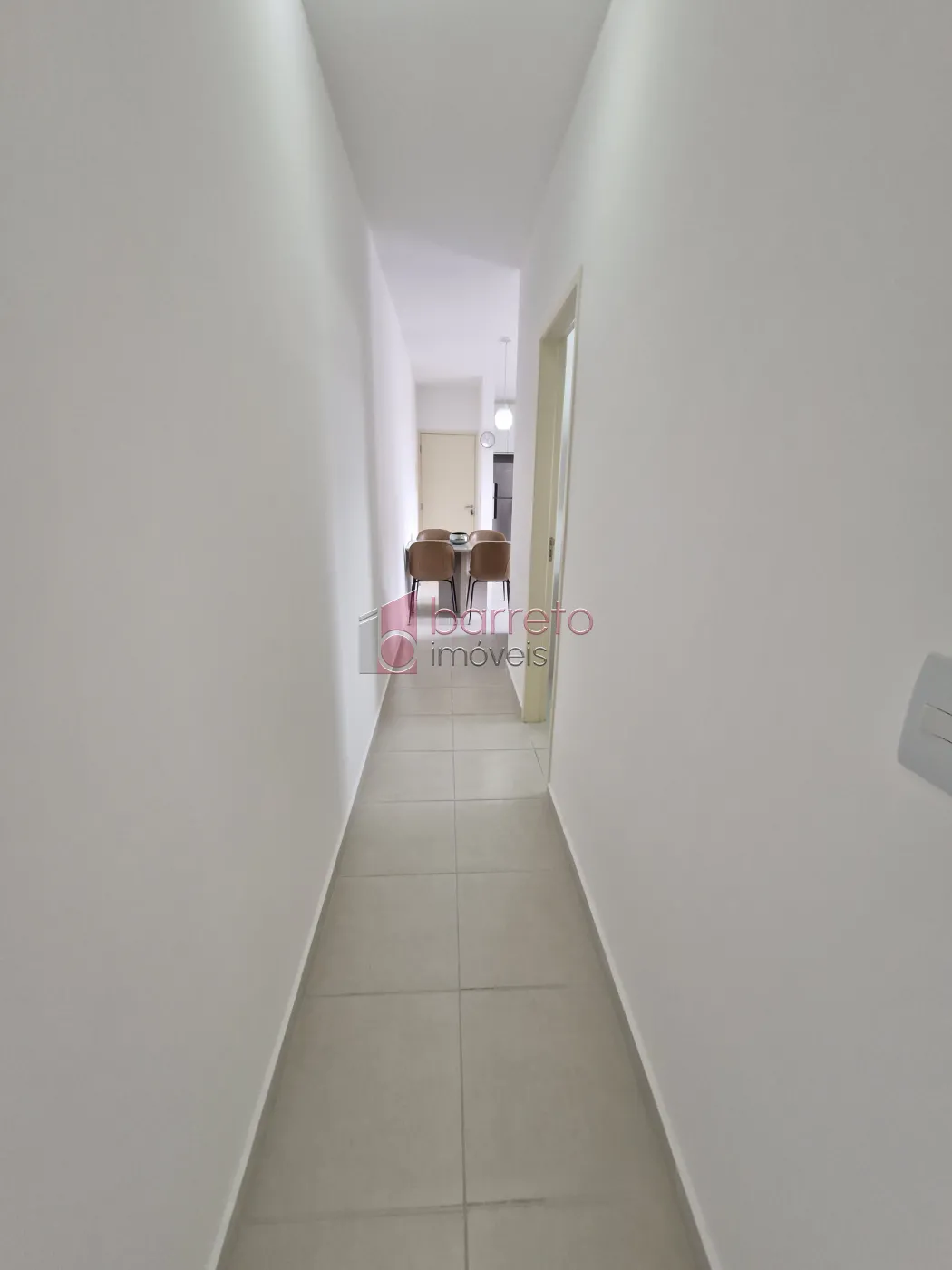 APARTAMENTO MOBILIADO PARA LOCAÇÃO NO CONDOMÍNIO VIVARTE MEDEIROS – JUNDIAÍ/SP