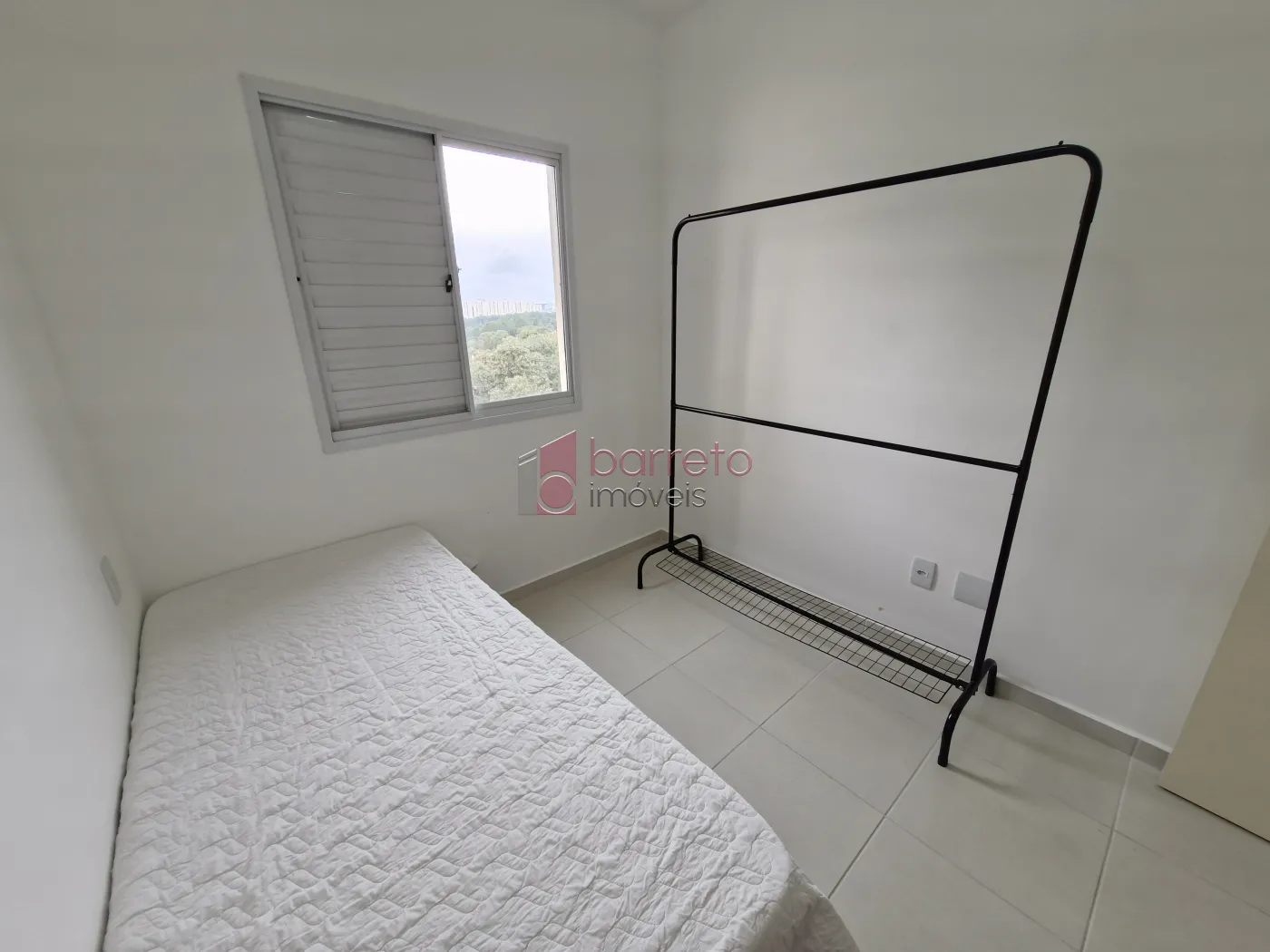 APARTAMENTO MOBILIADO PARA LOCAÇÃO NO CONDOMÍNIO VIVARTE MEDEIROS – JUNDIAÍ/SP