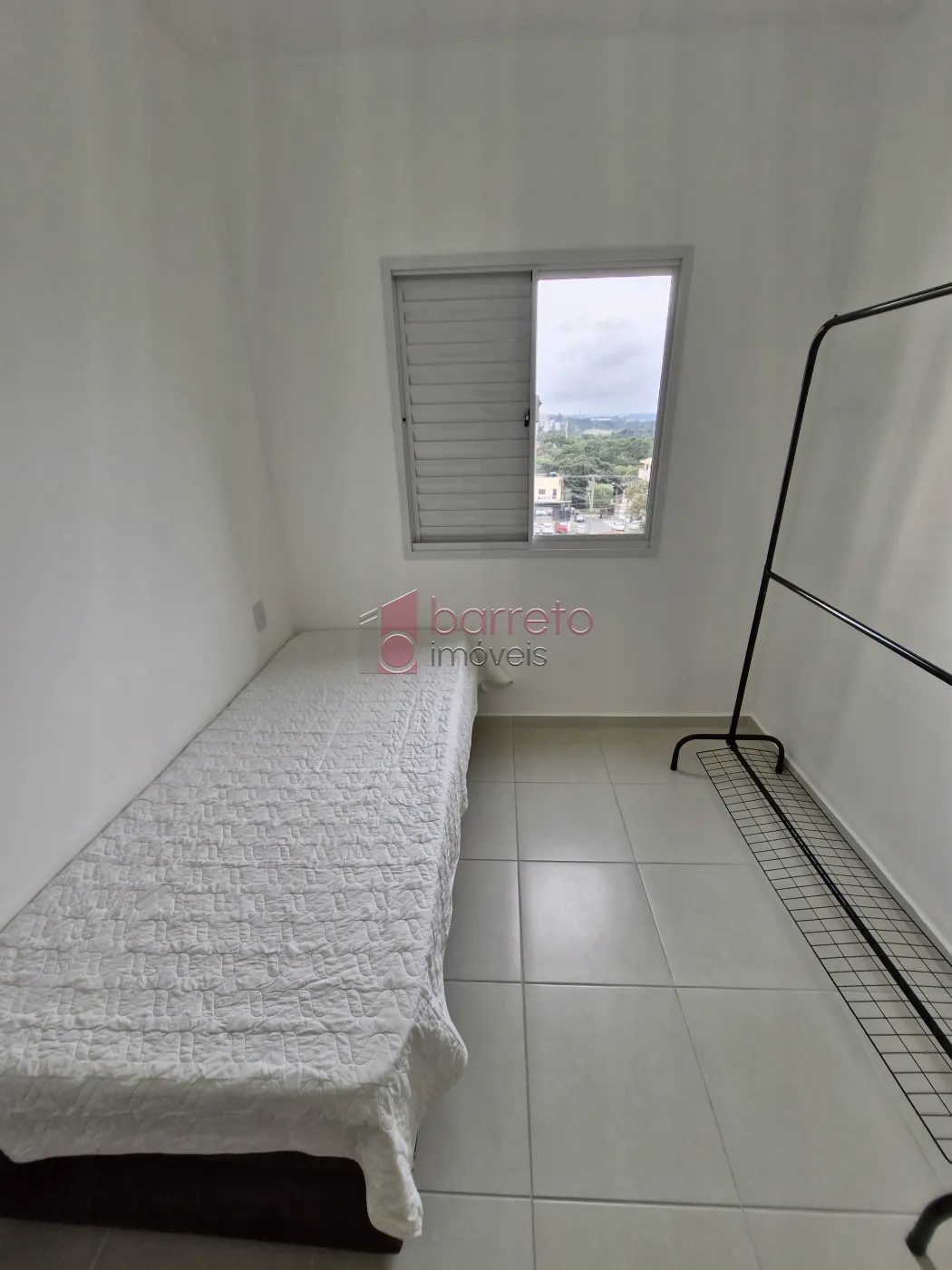 APARTAMENTO MOBILIADO PARA LOCAÇÃO NO CONDOMÍNIO VIVARTE MEDEIROS – JUNDIAÍ/SP