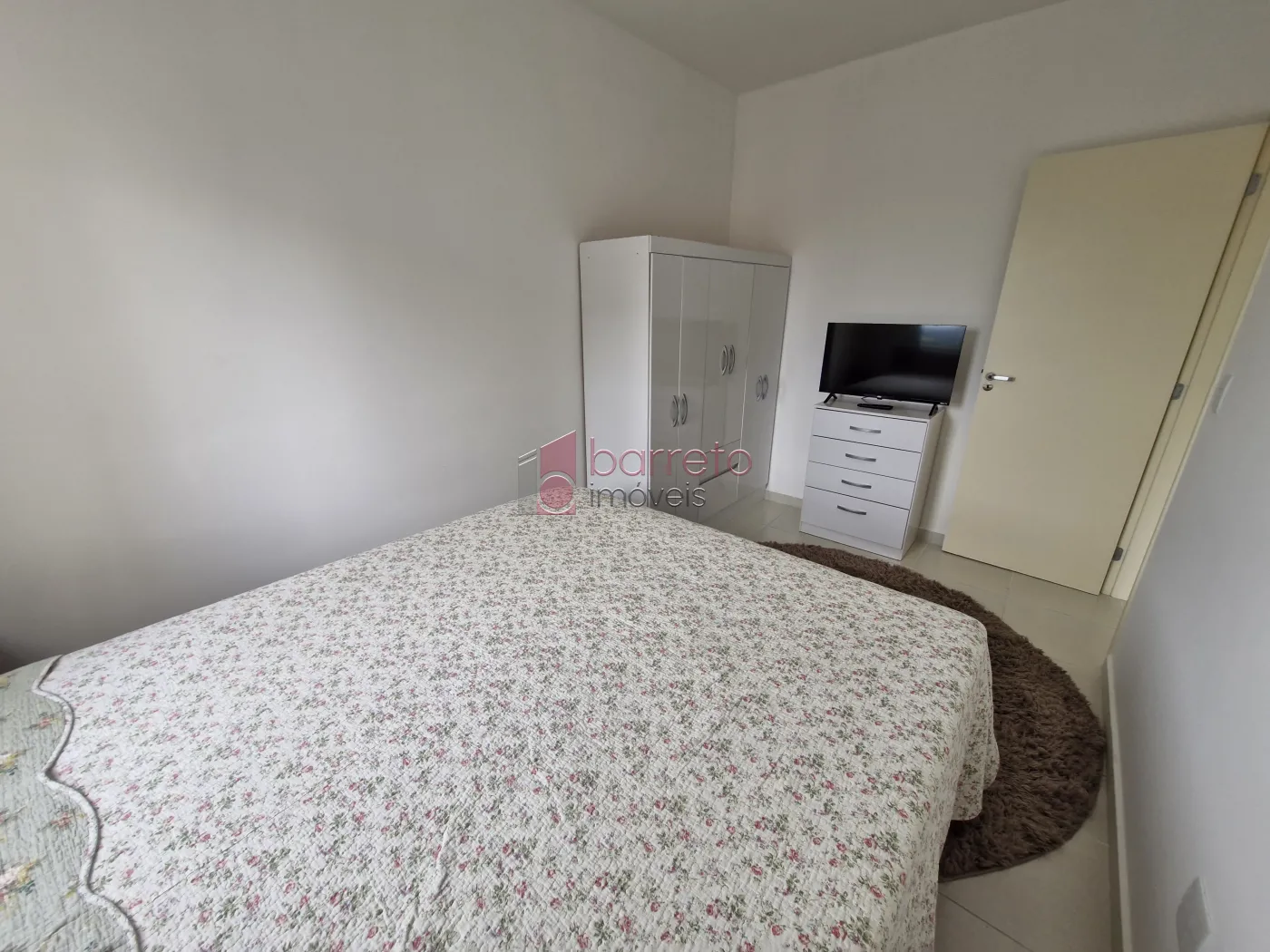 APARTAMENTO MOBILIADO PARA LOCAÇÃO NO CONDOMÍNIO VIVARTE MEDEIROS – JUNDIAÍ/SP