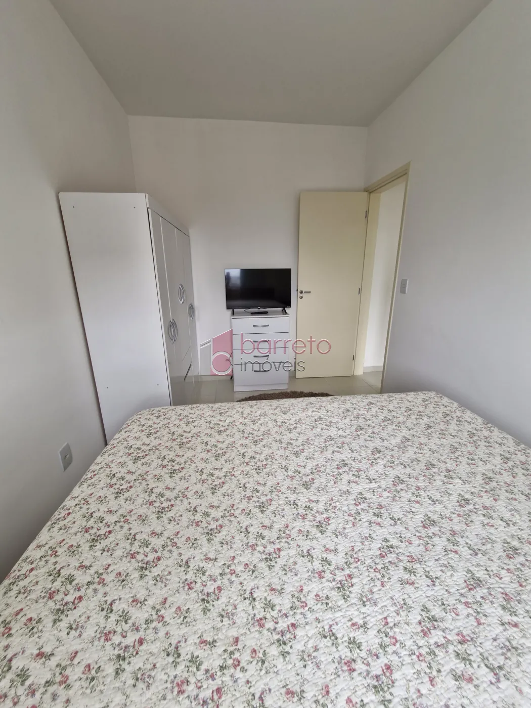 APARTAMENTO MOBILIADO PARA LOCAÇÃO NO CONDOMÍNIO VIVARTE MEDEIROS – JUNDIAÍ/SP