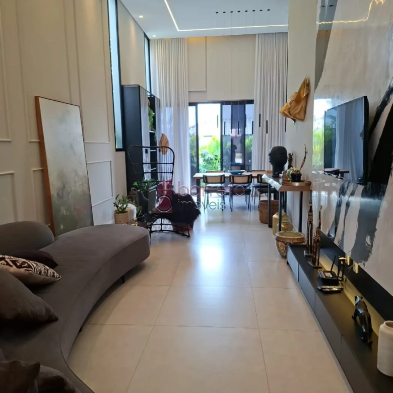 CASA SEMI MOBILIADA À VENDA NO CONDOMÍNIO RESIDENCIAL DOS IPÊS – ENGORDADOURO – JUNDIAÍ/SP