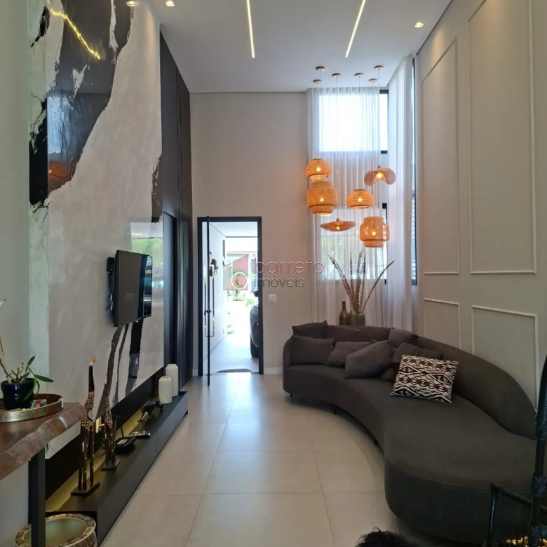 CASA SEMI MOBILIADA À VENDA NO CONDOMÍNIO RESIDENCIAL DOS IPÊS – ENGORDADOURO – JUNDIAÍ/SP