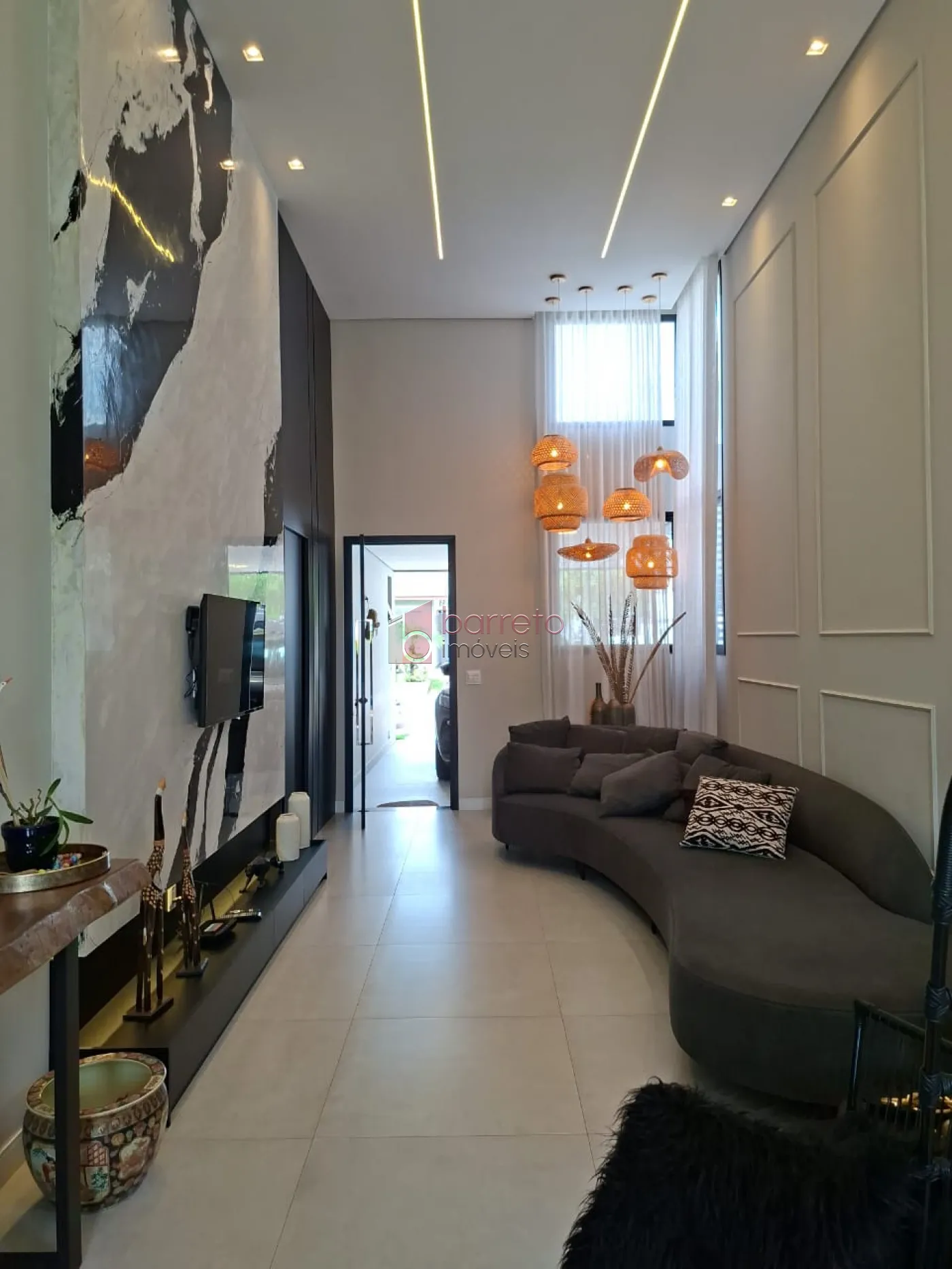 CASA SEMI MOBILIADA À VENDA NO CONDOMÍNIO RESIDENCIAL DOS IPÊS – ENGORDADOURO – JUNDIAÍ/SP