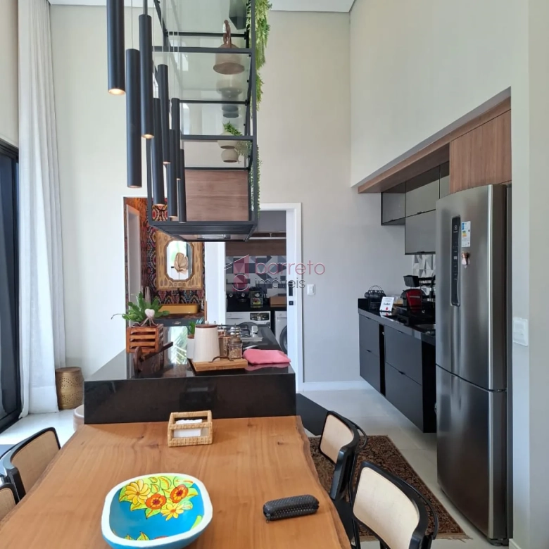 CASA SEMI MOBILIADA À VENDA NO CONDOMÍNIO RESIDENCIAL DOS IPÊS – ENGORDADOURO – JUNDIAÍ/SP