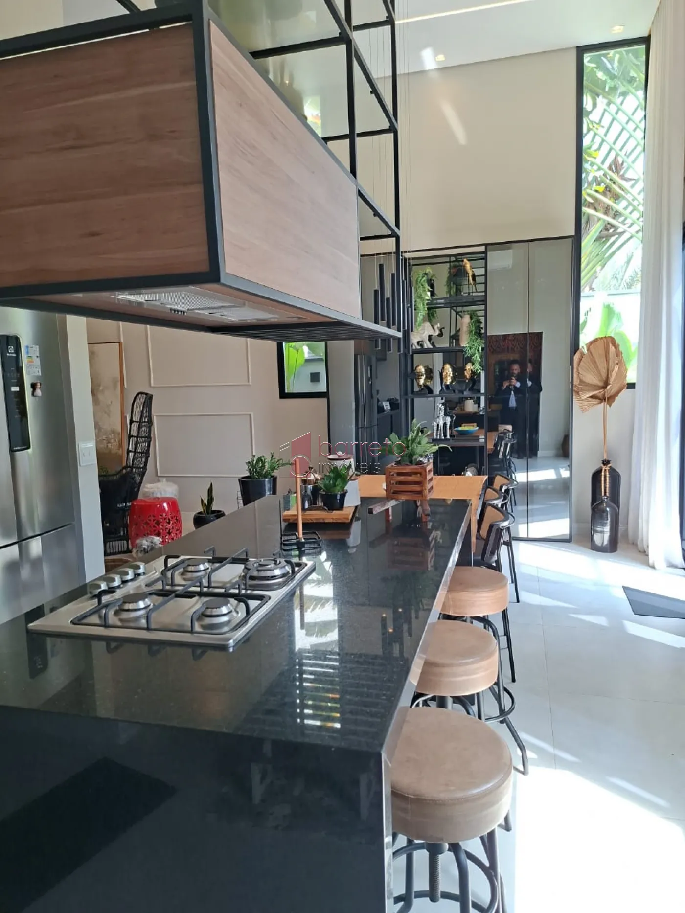 CASA SEMI MOBILIADA À VENDA NO CONDOMÍNIO RESIDENCIAL DOS IPÊS – ENGORDADOURO – JUNDIAÍ/SP