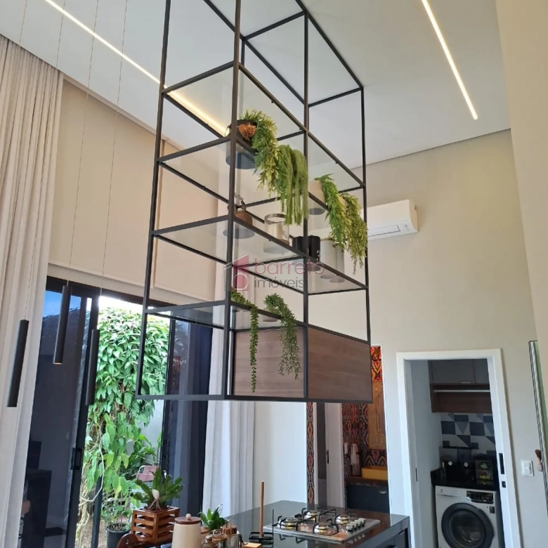 CASA SEMI MOBILIADA À VENDA NO CONDOMÍNIO RESIDENCIAL DOS IPÊS – ENGORDADOURO – JUNDIAÍ/SP