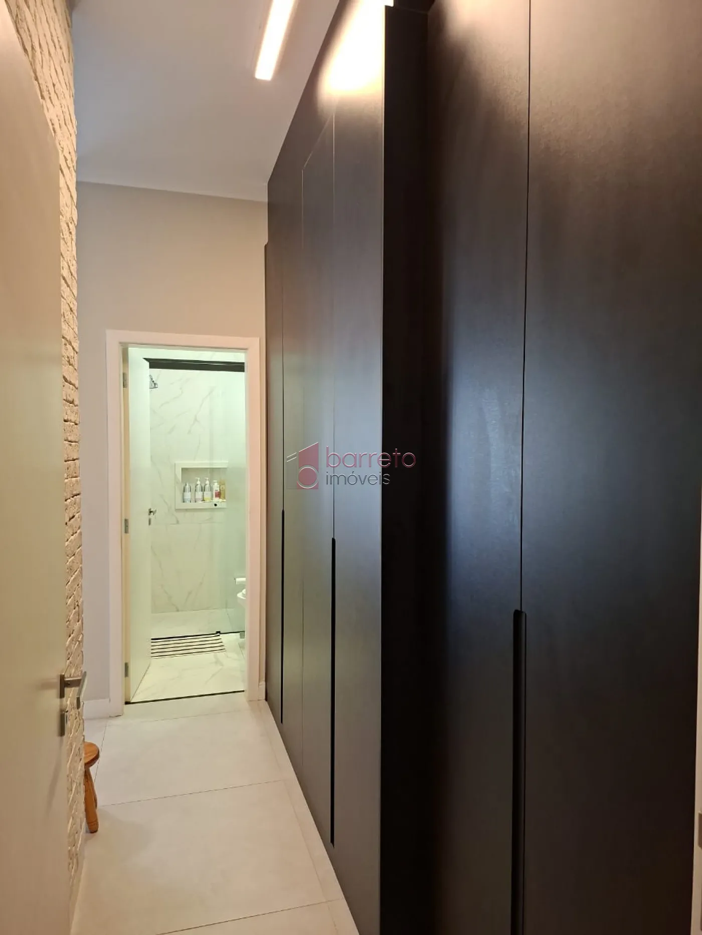 CASA SEMI MOBILIADA À VENDA NO CONDOMÍNIO RESIDENCIAL DOS IPÊS – ENGORDADOURO – JUNDIAÍ/SP