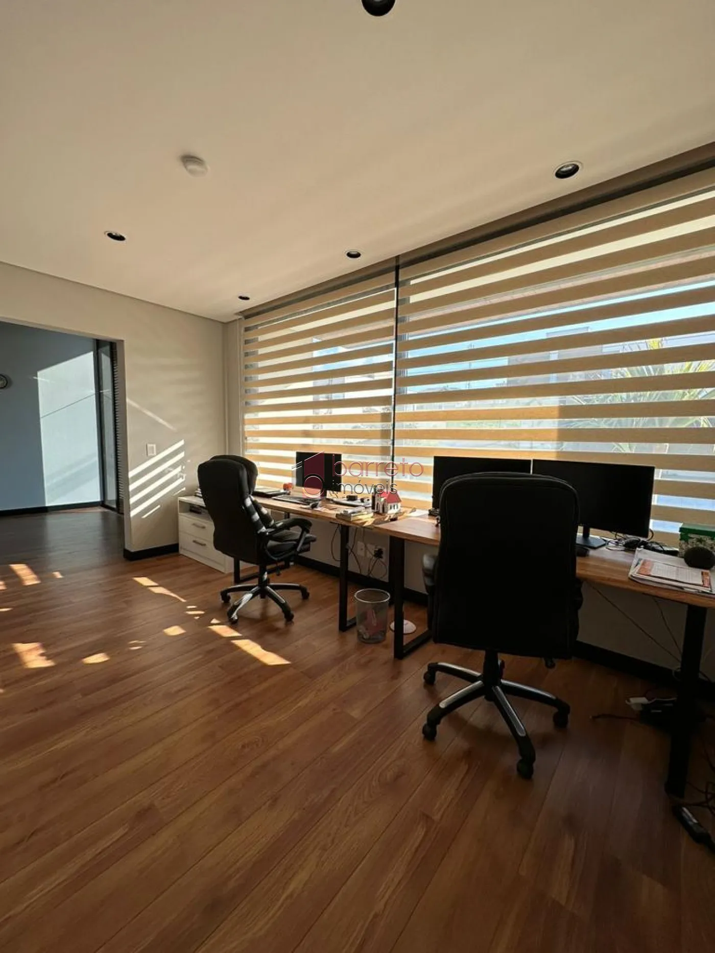 CASA SOBRADO COM 05 SUÍTES À VENDA NO CONDOMÍNIO JARDIM ATENAS – JARDIM SANTA TERESA EM JUNDIAÍ/SP