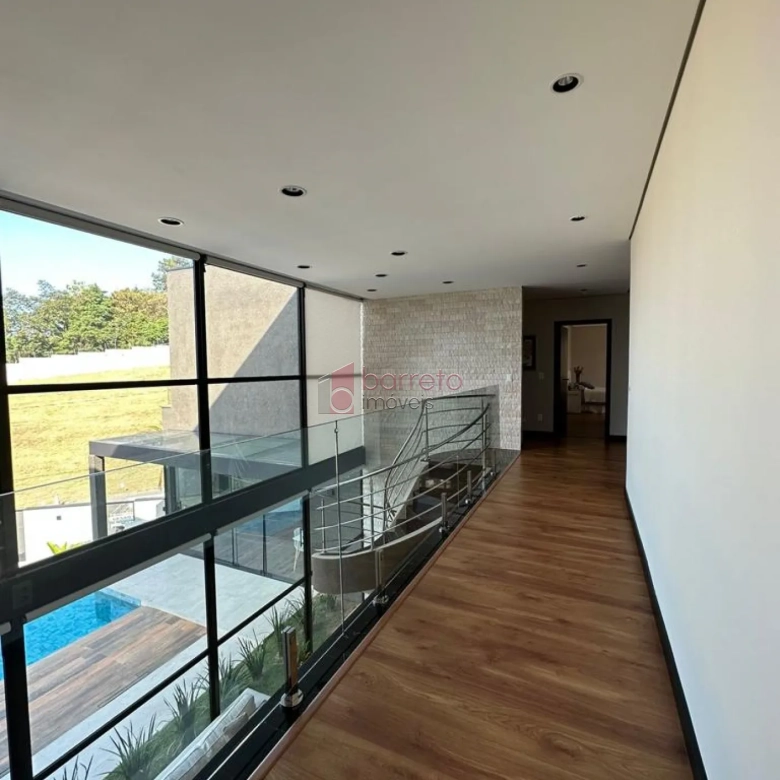 CASA SOBRADO COM 05 SUÍTES À VENDA NO CONDOMÍNIO JARDIM ATENAS – JARDIM SANTA TERESA EM JUNDIAÍ/SP