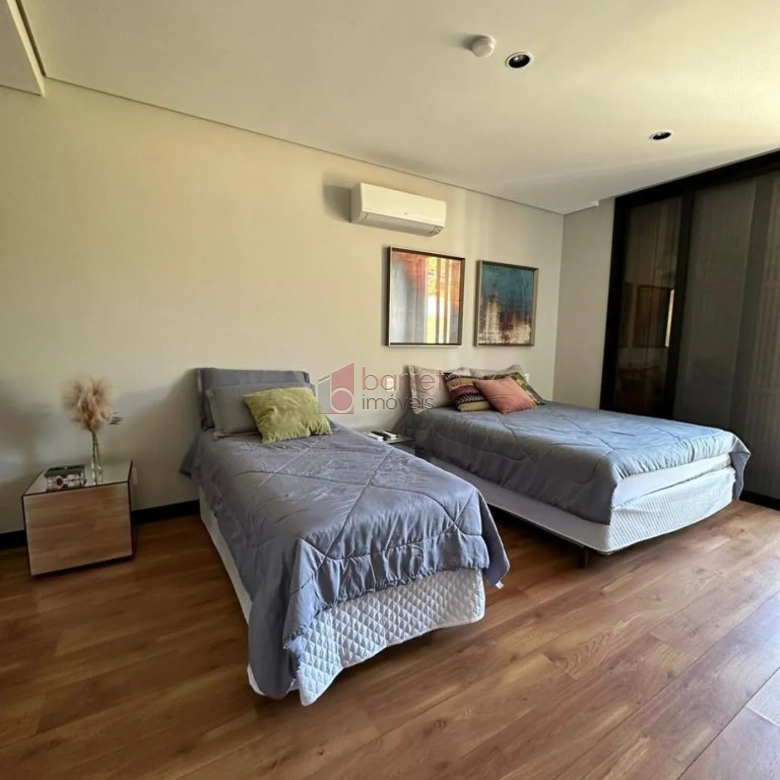CASA SOBRADO COM 05 SUÍTES À VENDA NO CONDOMÍNIO JARDIM ATENAS – JARDIM SANTA TERESA EM JUNDIAÍ/SP