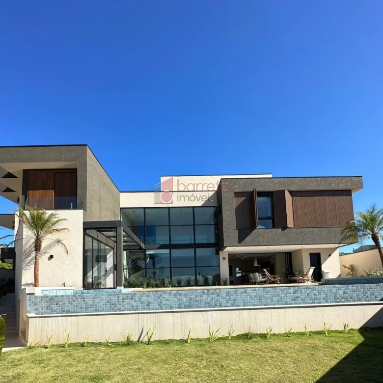 CASA SOBRADO COM 05 SUÍTES À VENDA NO CONDOMÍNIO JARDIM ATENAS – JARDIM SANTA TERESA EM JUNDIAÍ/SP