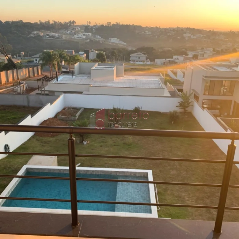 CASA À VENDA NO CONDOMÍNIO TERRAS DE ALVORADA EM JUNDIAÍ/SP