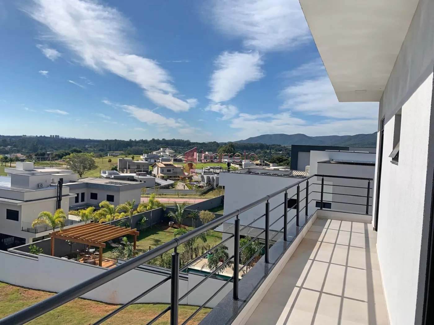 CASA À VENDA NO CONDOMÍNIO TERRAS DE ALVORADA EM JUNDIAÍ/SP