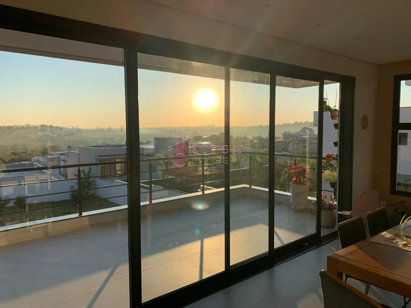 CASA À VENDA NO CONDOMÍNIO TERRAS DE ALVORADA EM JUNDIAÍ/SP