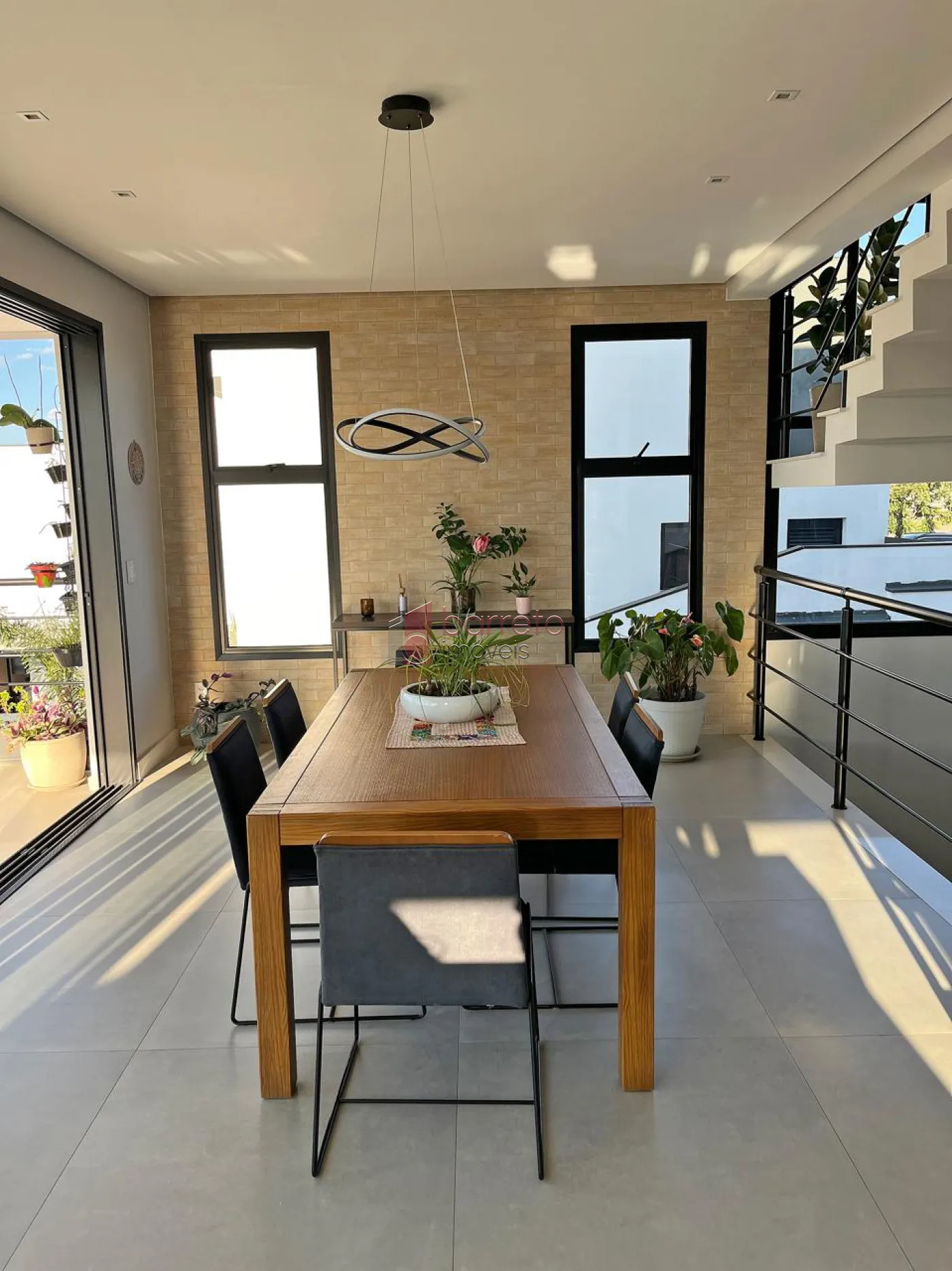 CASA À VENDA NO CONDOMÍNIO TERRAS DE ALVORADA EM JUNDIAÍ/SP