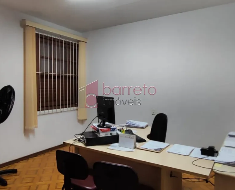 CASA COMERCIAL À VENDA NO JARDIM PITANGUEIRAS – JUNDIAÍ/SP
