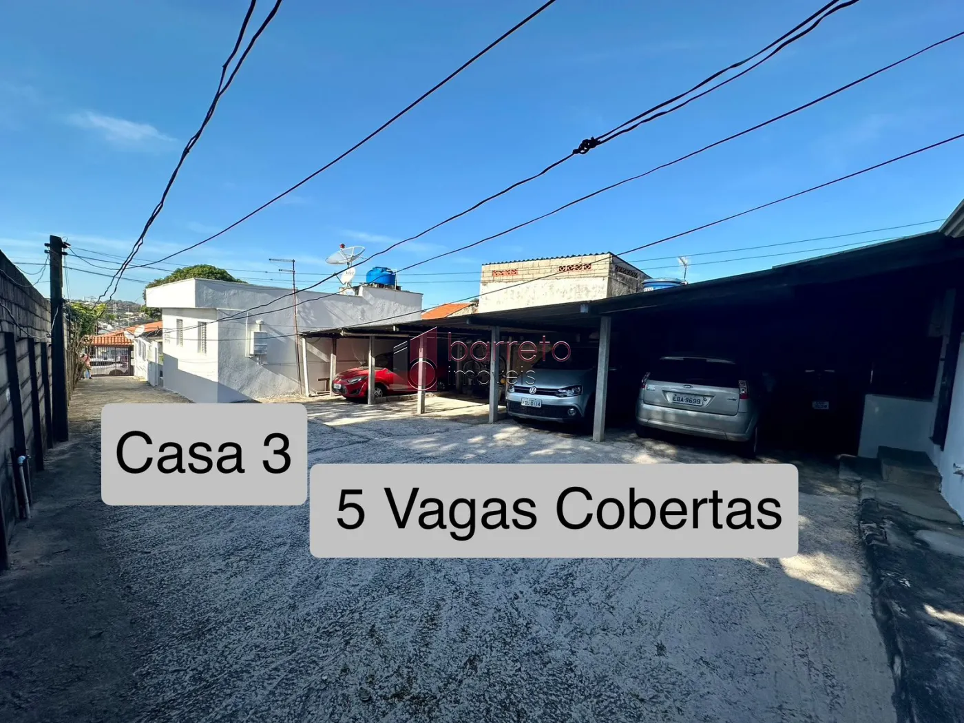 IMÓVEL COM 04 CASAS E UM SALÃO COMERCIAL À VENDA NA VILA JUNDIAINÓPOLIS – JUNDIAÍ/SP