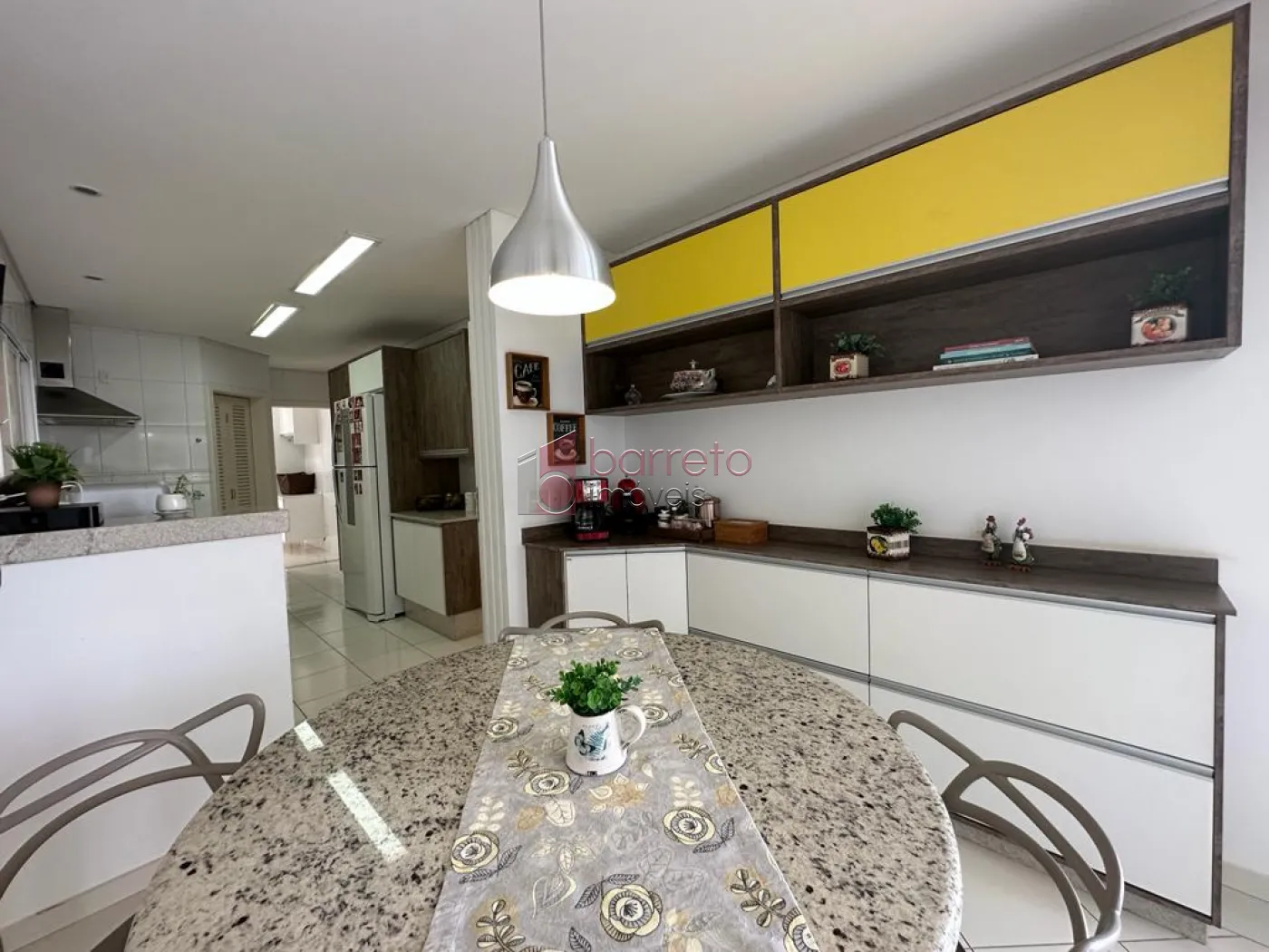 SOBRADO COM 05 QUARTOS À VENDA NO CONDOMÍNIO QUINTA DA MALOTA II EM JUNDIAÍ/SP