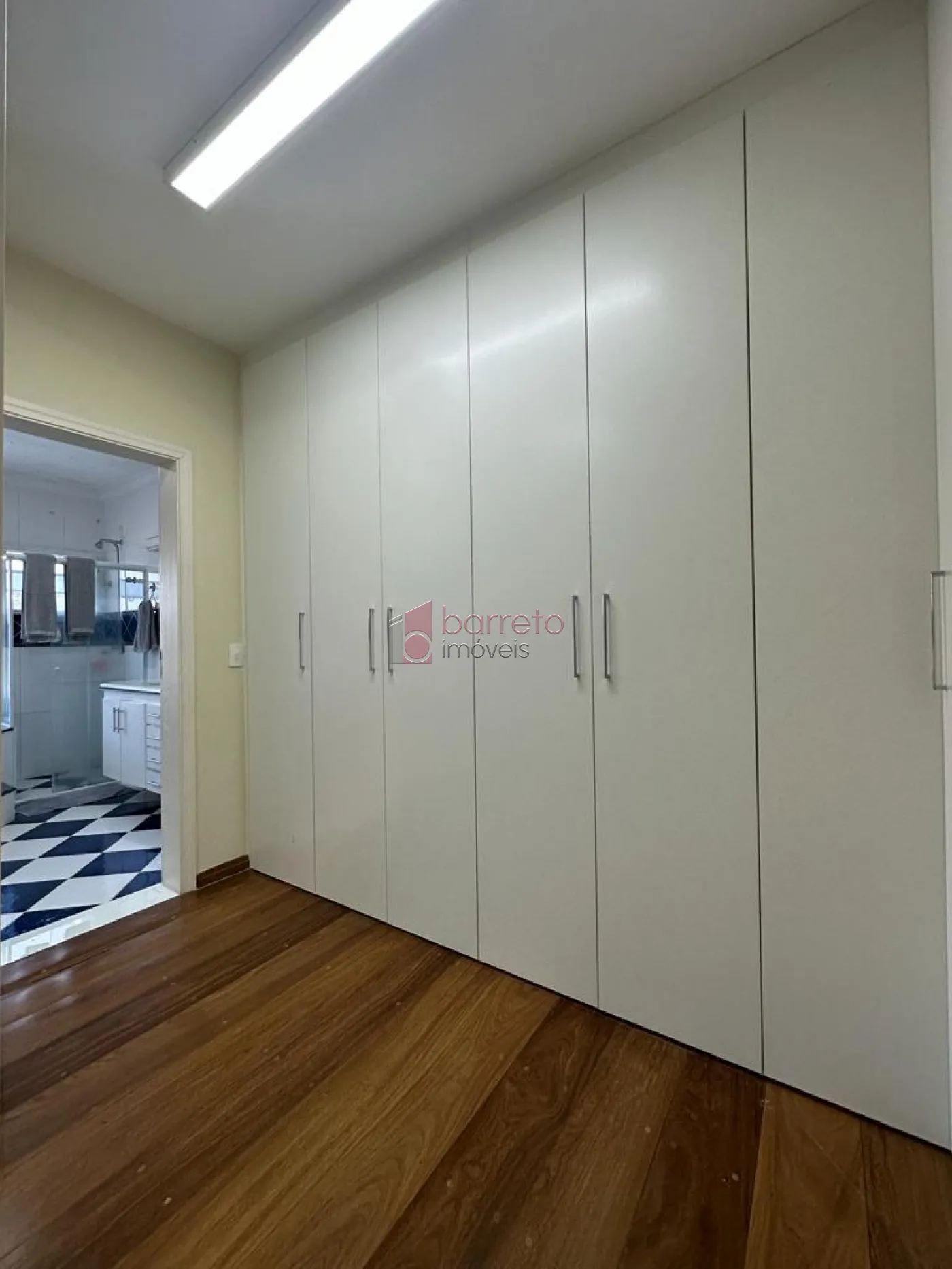 SOBRADO COM 05 QUARTOS À VENDA NO CONDOMÍNIO QUINTA DA MALOTA II EM JUNDIAÍ/SP